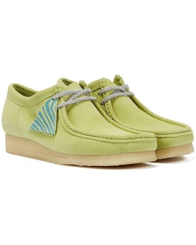 Clarks Wallabee Pale Lime Suede Shoes - Green