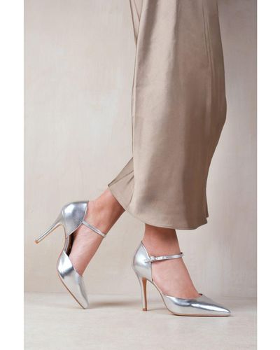 Where's That From 'Reflex' Mid High Heels With Pointed Toe - Metallic