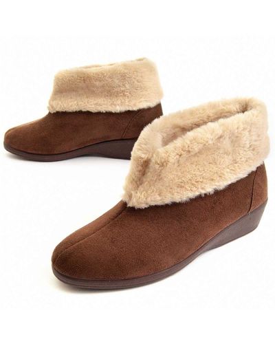 Montevita Wedge Ankle Boot Slipper Confortday8 In Brown - Bruin