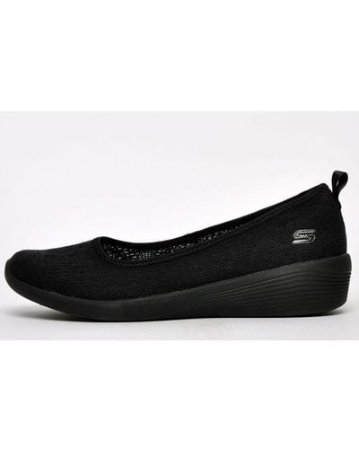 Buy Sports Shoes for Women Only at Metro Shoes
