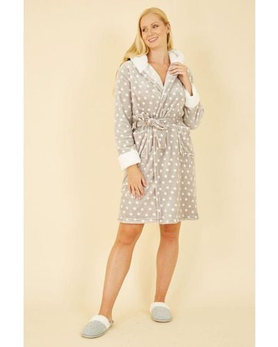 Yumi' Grey Star Print Fleece Dressing Gown - Natural