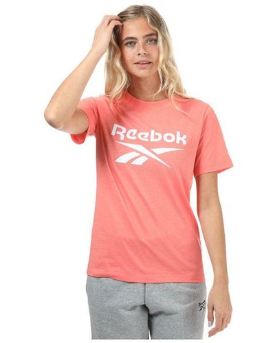 Reebok Koraalrood Identity Logo-t-shirt Voor - Roze