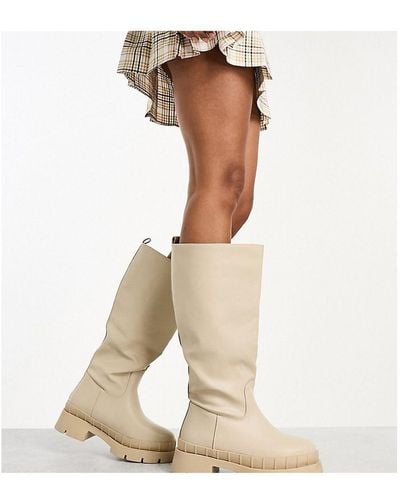 Raid Wide Fit Challenge Chunky Flat Knee Boots - White