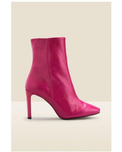 Sosandar Riley Hot Leather Slim Heel Ankle Boot - Pink