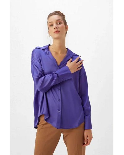 GUSTO Relaxed Fit Satin Shirt - Purple