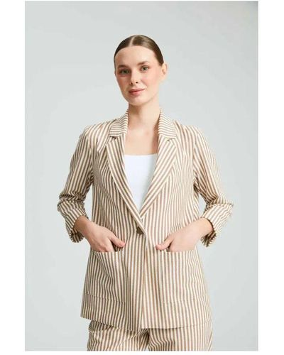 GUSTO Striped Relaxed Fit Blazer - White