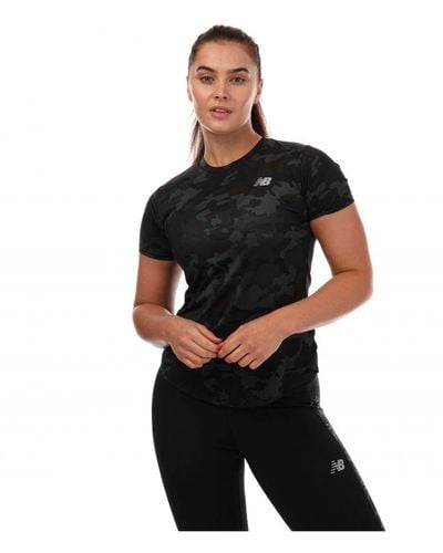New Balance Womenss Printed Accelerate T-Shirt - Black