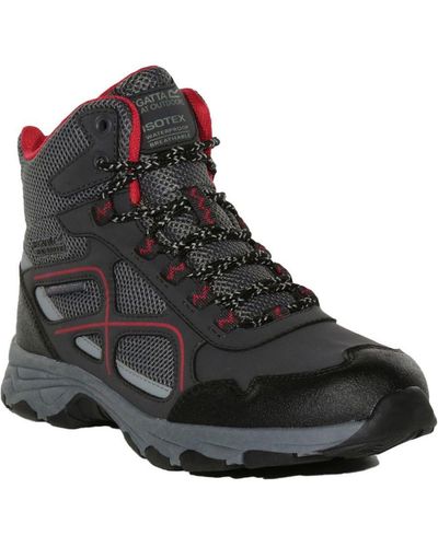 Regatta Vendeavour Waterproof Lace Up Walking Boots - Black