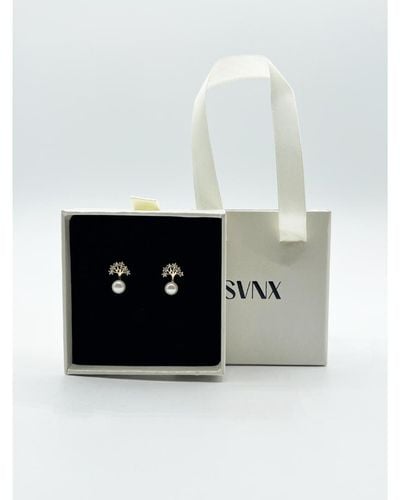 SVNX Pearl Stud Earring With Diamante Tree - White