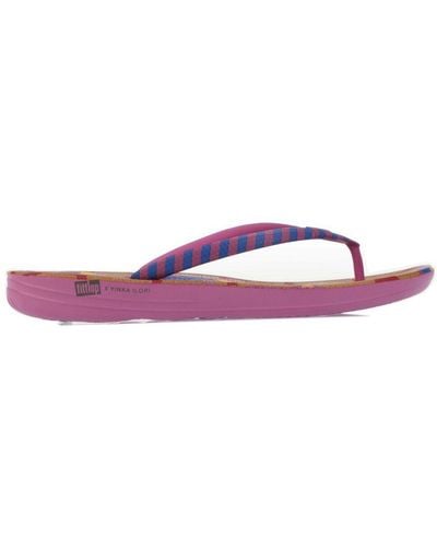 Fitflop Iqushion X Yinka Ilori Teenslippers Voor , Paars