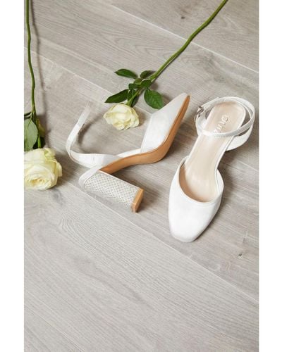 Quiz Bridal White Pearl Block Heel Sandal Satin - Grey