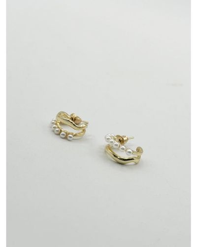 SVNX Double Conch Hoop And Pearl Earring - White
