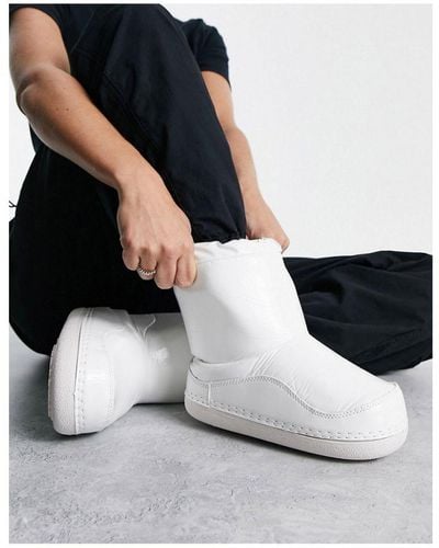 Truffle Collection Padded Short Snow Boots - White
