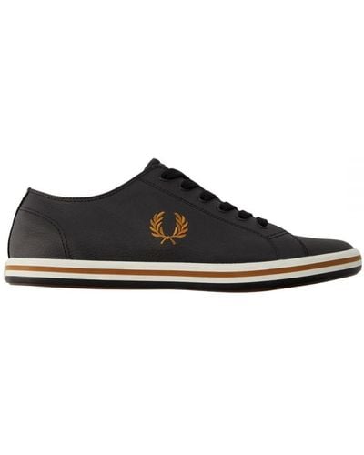 Fred Perry Kingston Lederen B7163 253 Zwarte Sneakers