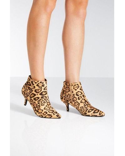 Quiz Leopard Print Point Toe Kitten Heel Ankle Boots - White