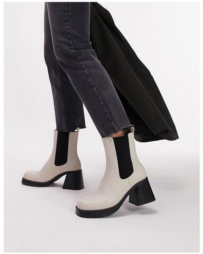 TOPSHOP Bay Square Toe Heeled Chelsea Boot - Black