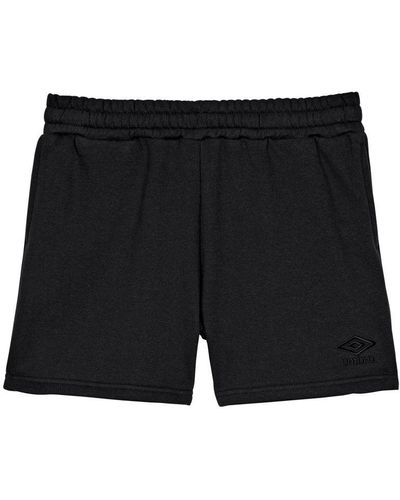 Umbro Core Sweat Shorts (zwart)