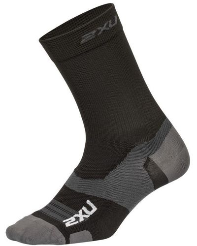 2XU U Vectr Ultralight Crew Socks/Titanium - Black