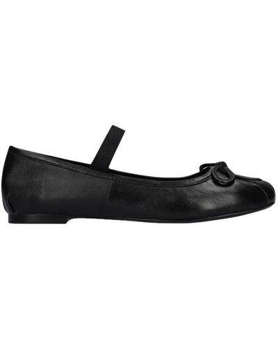 Lola Cruz Shoes Freya Ballet Flat - Black