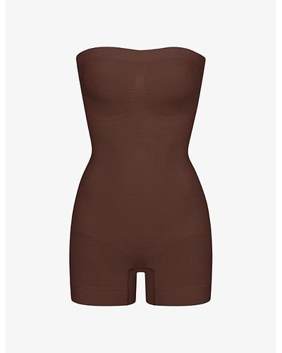 Skims Seamless Sculpt Strapless Shortie Bodysuit - Brown