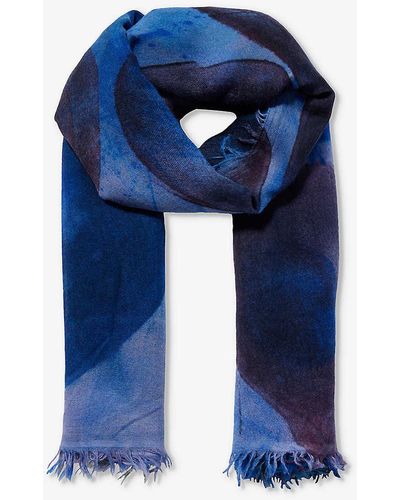 Dianora Salviati Graphic-pattern Large Cashmere And Silk-blend Scarf - Blue