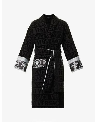 Versace Logo And Baroque-print Cotton-towelling Robe - Black