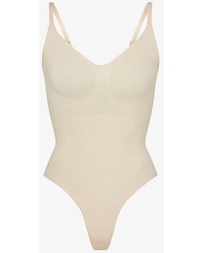 Skims Seamless Sculpt Fitted Stretch-woven Body X - White