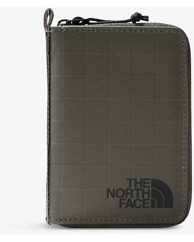 The North Face Base Camp Voyager Recycled-polyester Wallet - Green