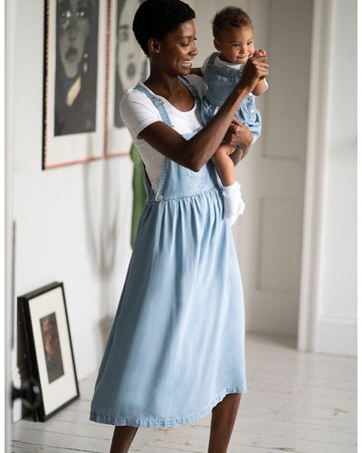Seraphine Denim Pinafore Maternity To Nursing Dress – Blue