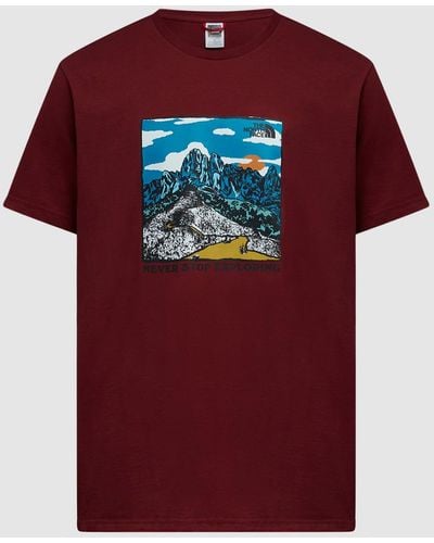 The North Face Graphic T-shirt - Red