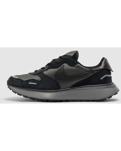 Nike Phoenix Waffle Sneaker - Black