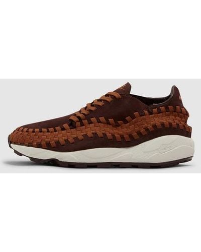 Nike Air Footscape Woven Sneaker - Brown