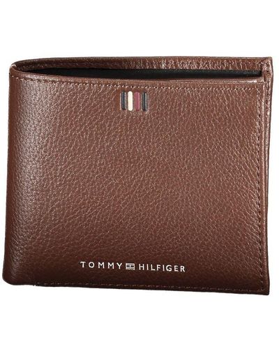 Tommy Hilfiger Sleek Leather Wallet With Contrast Details - Brown