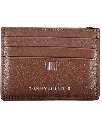 Tommy Hilfiger Sleek Leather Card Holder With Contrast Detailing - Brown