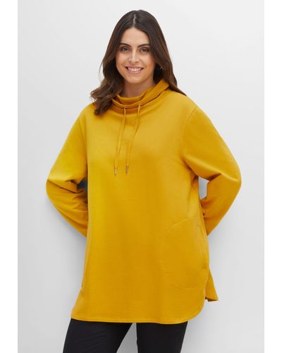 Sheego Sweatshirt mit hohem Kragen und Tunnelzug - Gelb