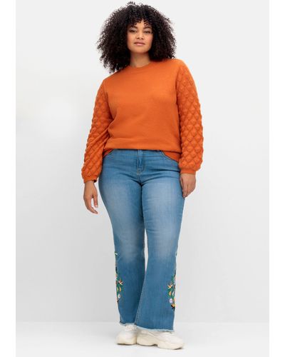 Sheego Bootcut-Jeans mit Blumenstickerei und Fransensaum - Orange