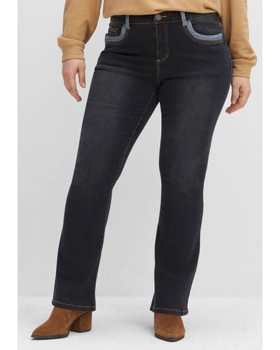 Sheego Bootcut-Jeans mit Kontrastdetails - Blau