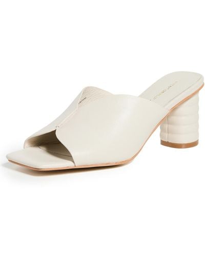 INTENTIONALLY ______ Kamika Slide Heels - White