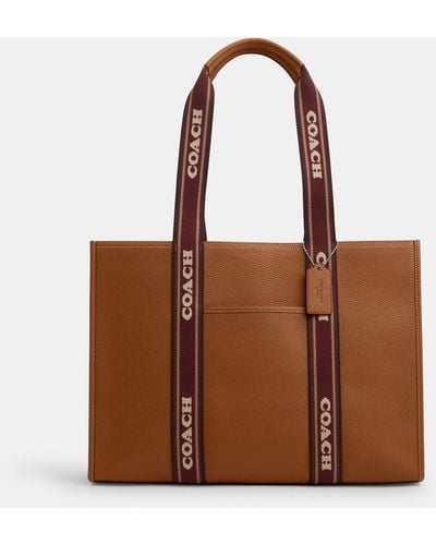 COACH Large Smith Tote - Brown
