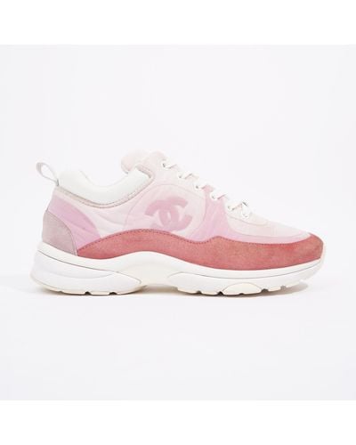 Chanel Cc Logo Sneakers / /nylon - Pink
