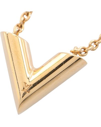Louis Vuitton Essential V Necklace Gp Gold - Metallic