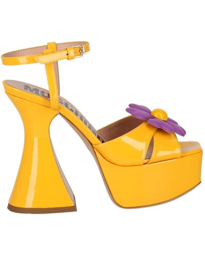 Moschino Flower-appliqué Platform Sandals - Yellow