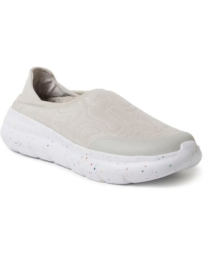 Dearfoams Knox Clog With Collapsible Heel - White