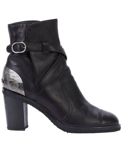 Chanel Ankle Boots With Cross Straps - Black