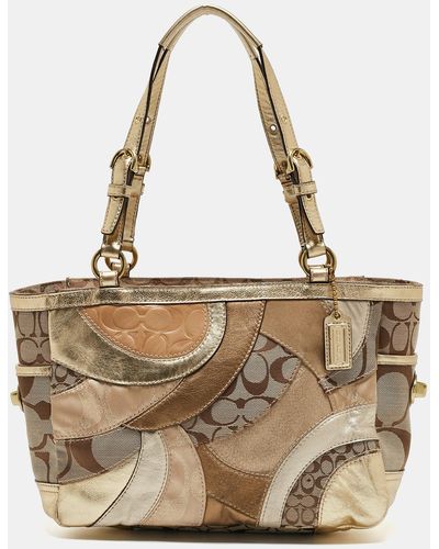 COACH /beige Signature Canvas Leather And Suede Patchwork Tote - Metallic