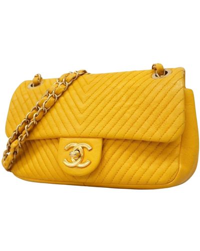Chanel V-stich Leather Shoulder Bag (pre-owned) - Yellow