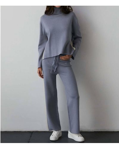 Crescent Mock-neck Pop Sweater Set - Gray