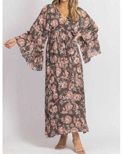 Dress Forum Butterfly Sleeved Maxi Dress - Multicolor