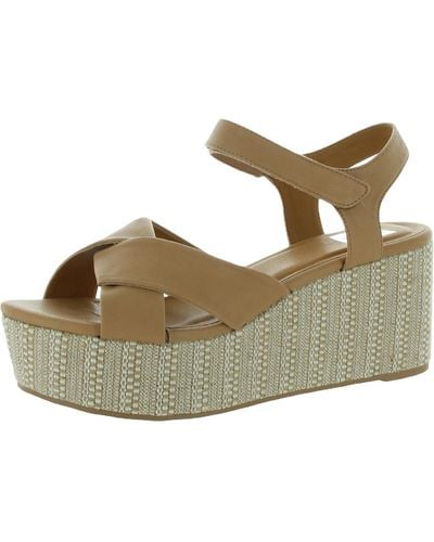 DV by Dolce Vita Vinly Leather Woven Flatform Sandals - Green
