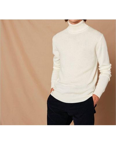 Hartford Cashmere Roll Neck Sweater In White